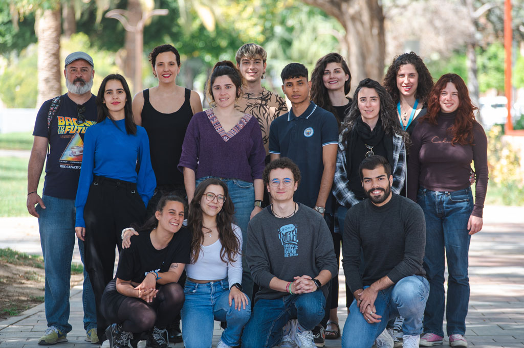 Está en tu mano con voluntarios