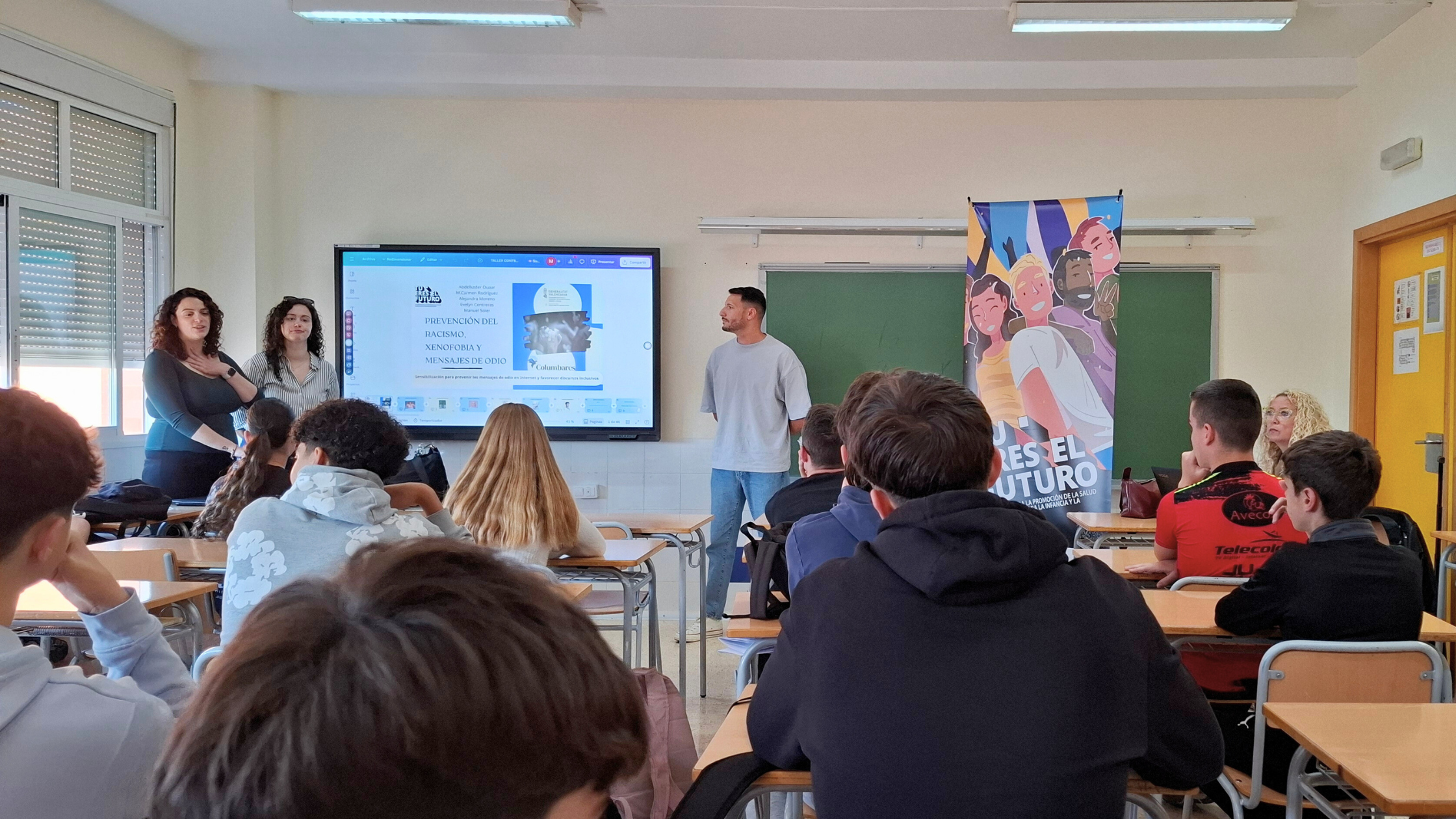 «Tú eres el futuro» fomenta la salud, la igualdad y el pensamiento crítico en el IES de Cox