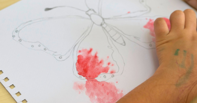 Talleres de expresión artística en el proyecto “Sacapuntas”