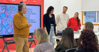 Columbares forma al equipo de IGAXES en prevención e intervención frente a delitos de odio en Santiago de Compostela