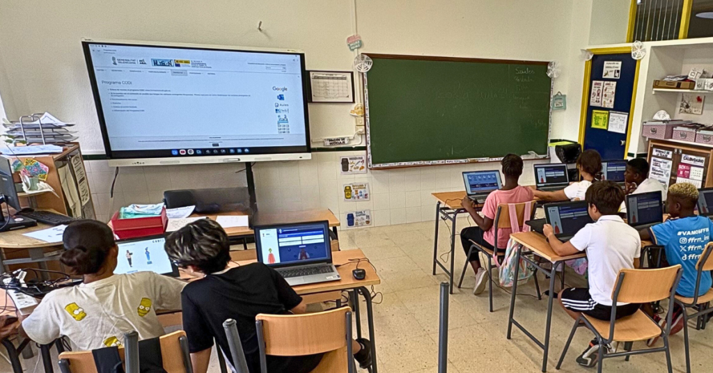 El programa CODI finaliza con 97 menores formados en competencias digitales