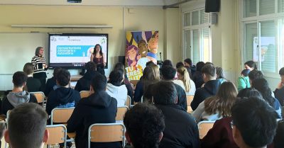 Tú eres el futuro desarrolla talleres de bienestar emocional y hábitos saludables en el IES de Cox